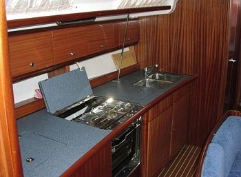 Bavaria 44