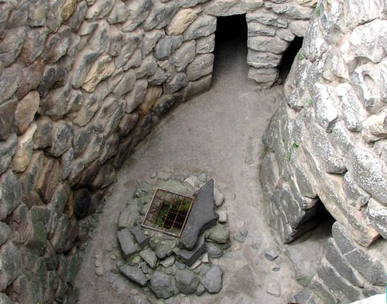 Su Nuraxi –Die Nuraghe vonBarumini, die wichtigste Nuraghenanlage Sardiniens