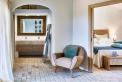 Deluxe Pool Suite
