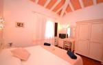 Galanias Hotel and Retreat