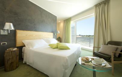 Junior Suite Poolblick - Frassino