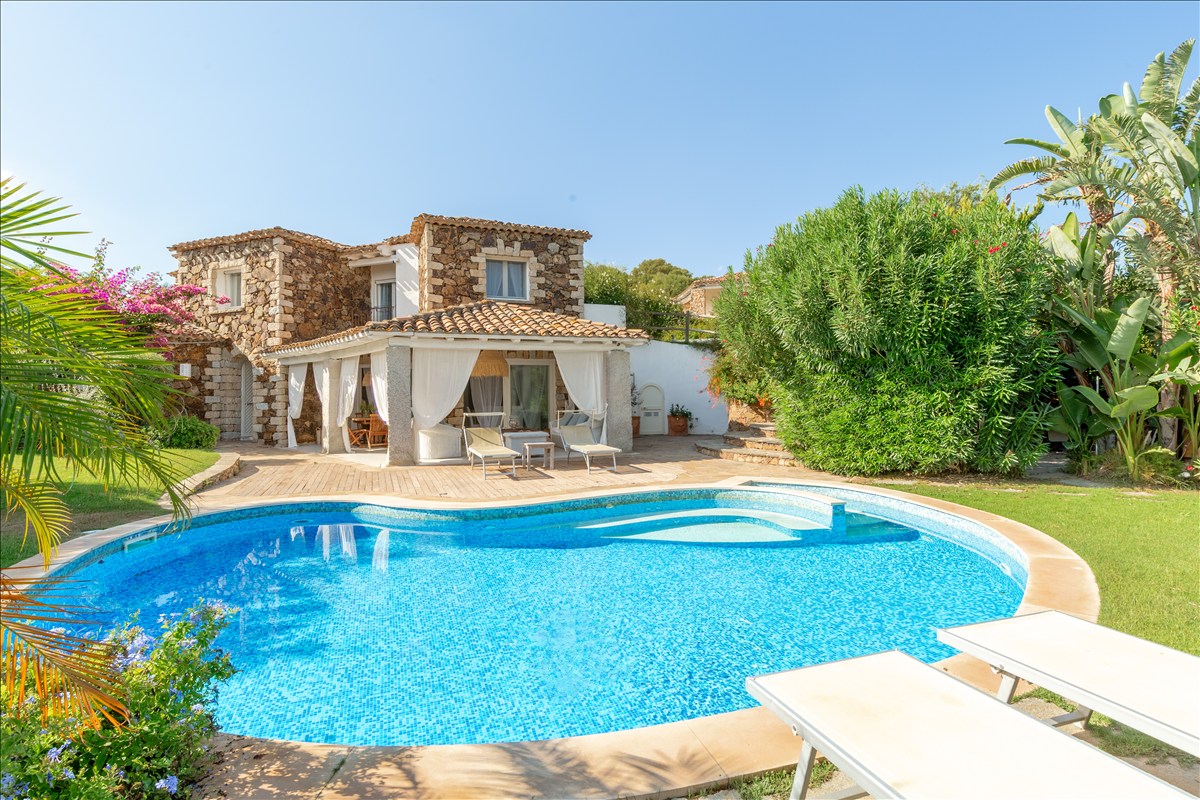 Villa Bougainvillea