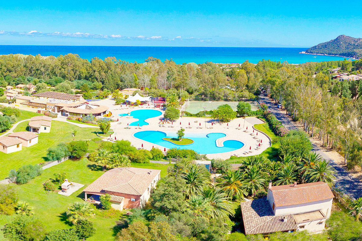 Limone Beach Resort
