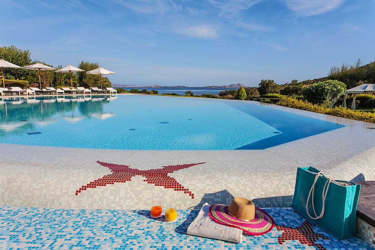 Ea Bianca Luxury Resort – Cala dei Ginepri, Baja Sardinia, Sardegna