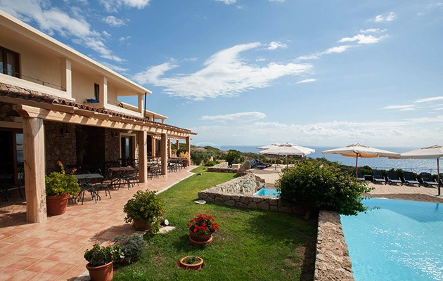 Hotel Villa Gustui Maris