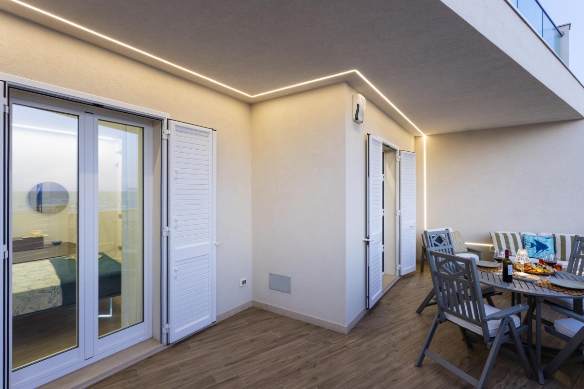 House on the Beach Piano Terra