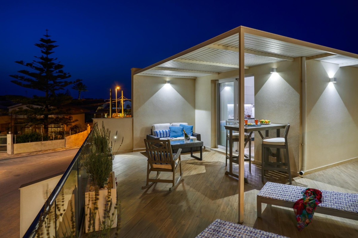 House on the Beach Primo Piano