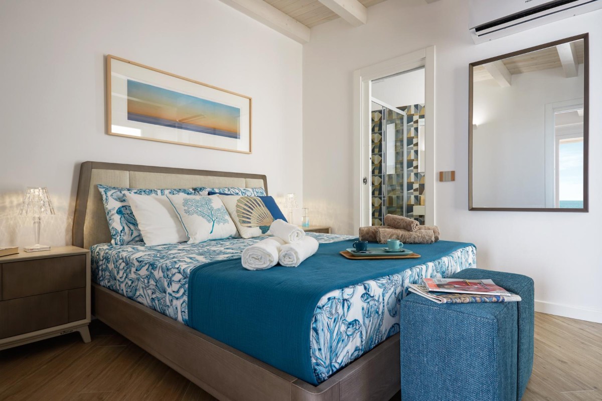 House on the Beach Primo Piano