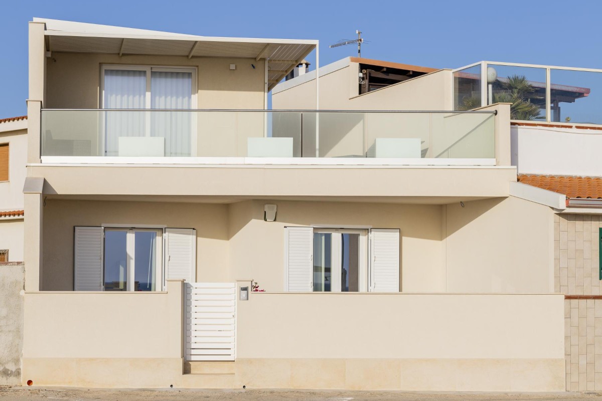 House on the Beach Primo Piano